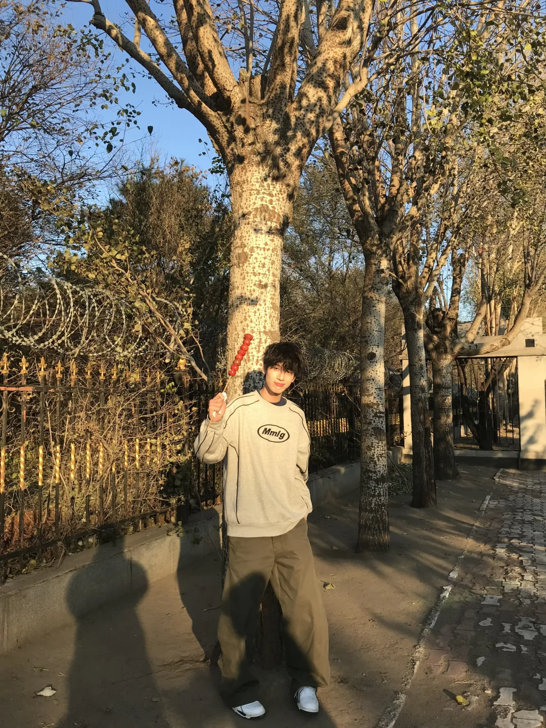 拿到17我就在火车跟朋友这样拍🚂