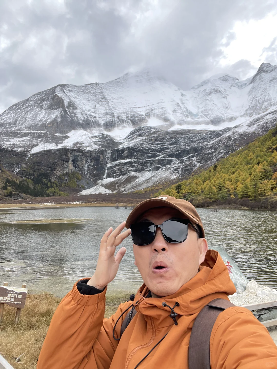 稻城亚丁的秋天，是上帝打翻的调色盘！🏔️