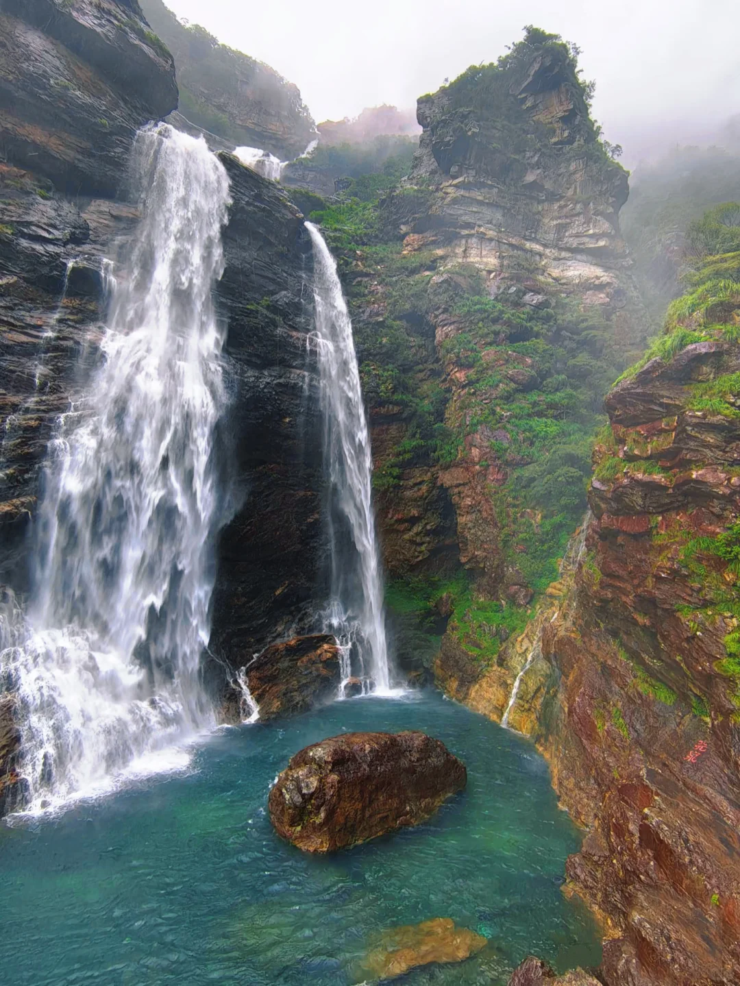 只缘身在此山中