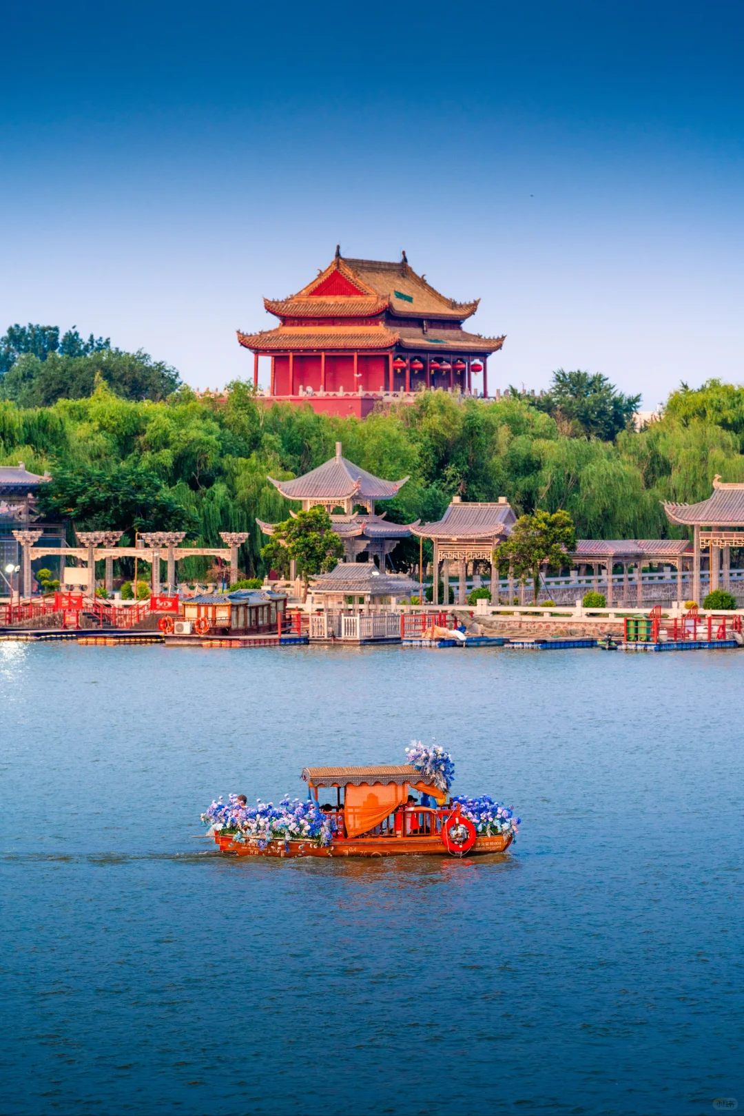 开封这一幕，仿佛真的穿越回了大宋😭