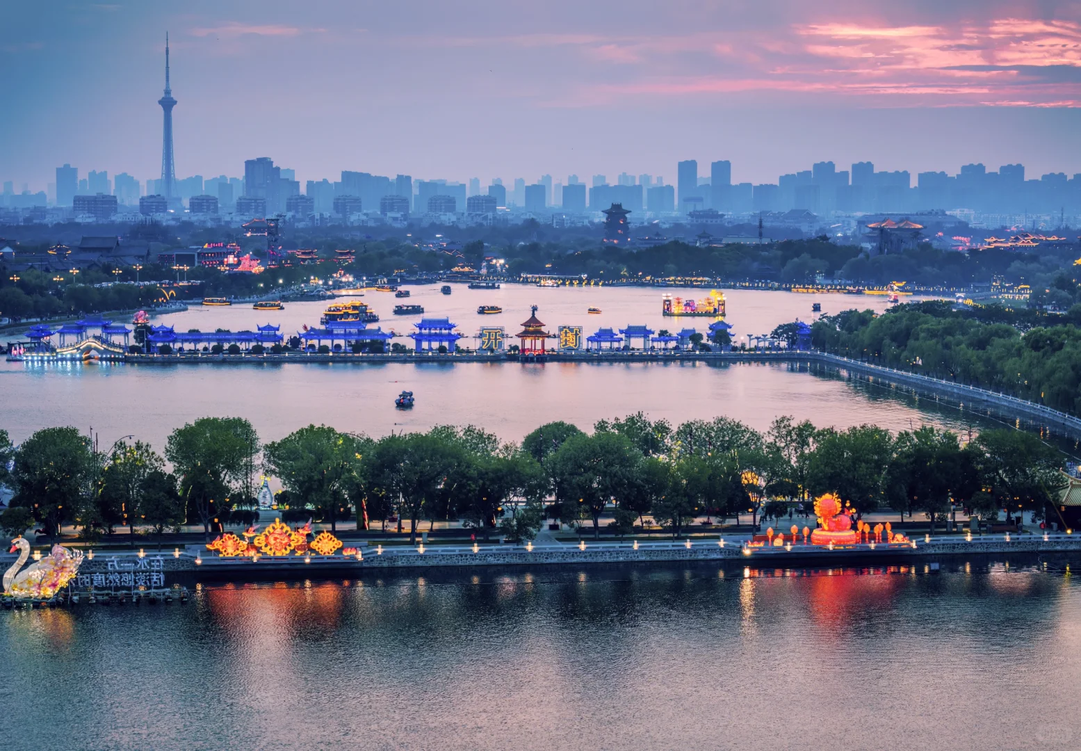 开封这一幕，仿佛真的穿越回了大宋😭