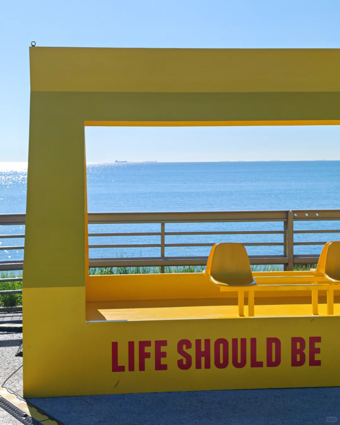 答应我，拍完这17张照片，再离开秦皇岛！