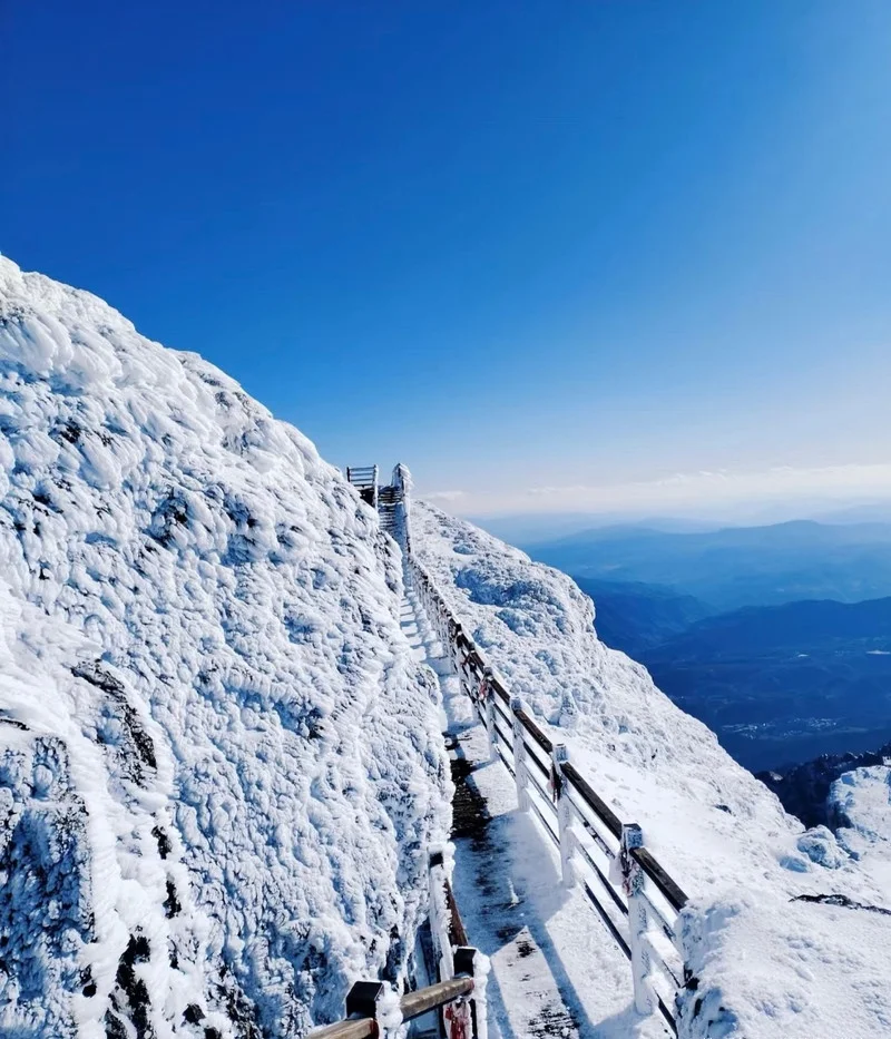 邂逅冰雪仙境❄️轿子雪山最新实况🏔️