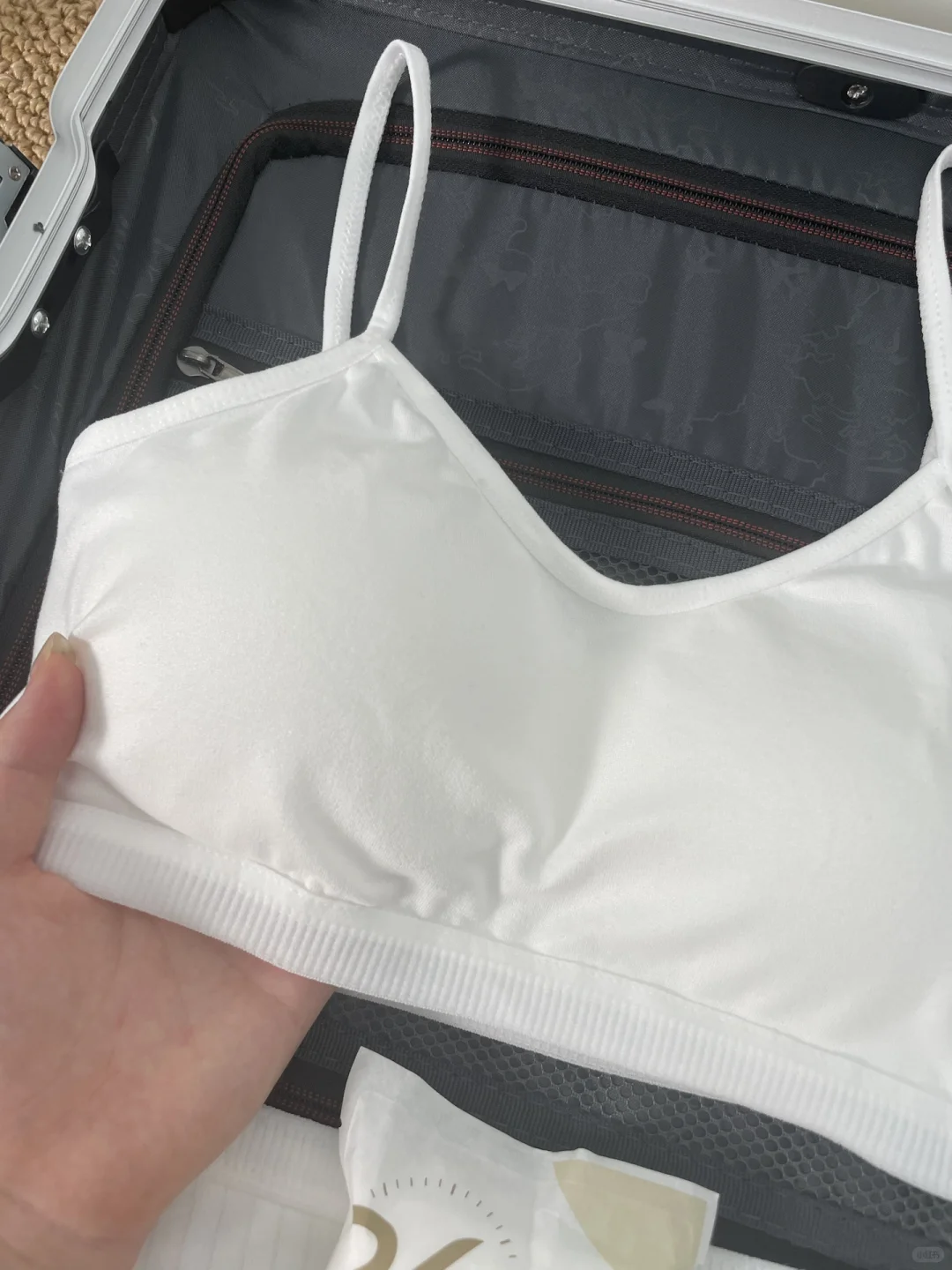 出去玩你们都不用洗内衣裤👙，怎么不早说😱