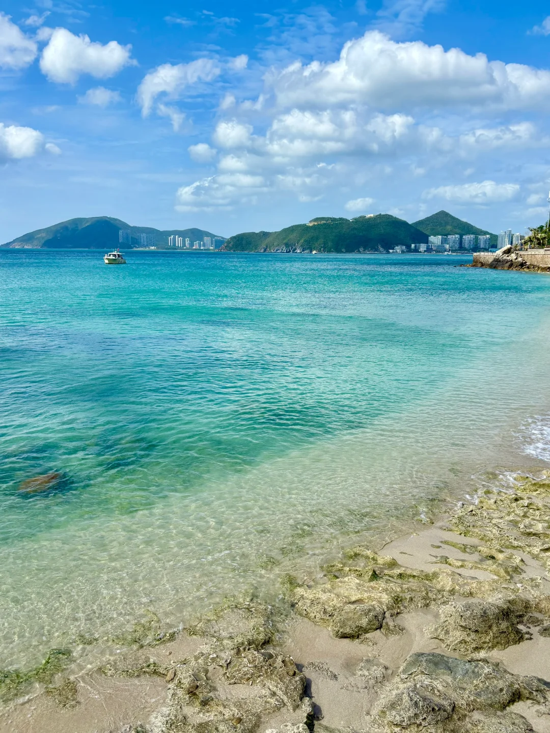 放弃威海了，冬天去 25℃ 的三亚，人少景美