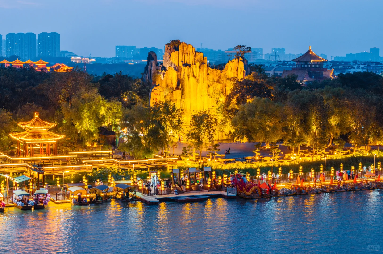 开封这一幕，仿佛真的穿越回了大宋😭