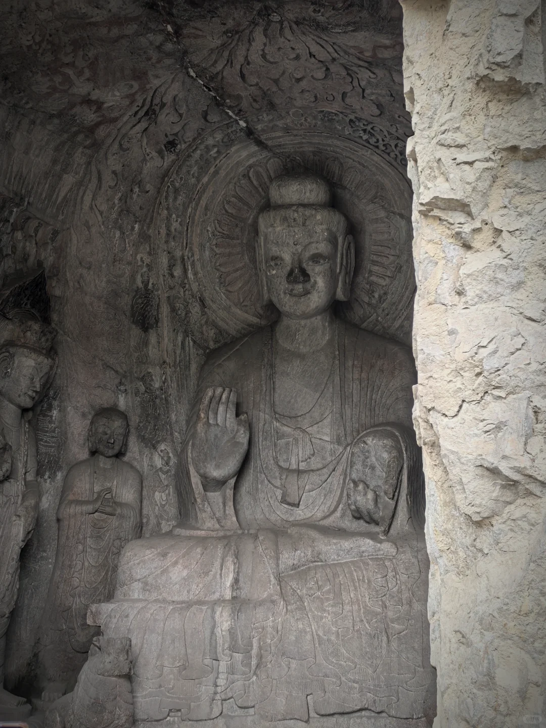 📍洛阳龙门石窟 | 千年佛国的有趣之旅✨