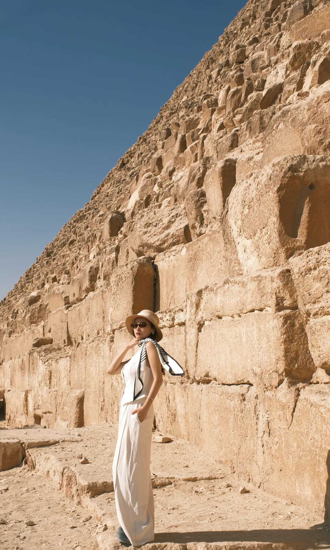 来埃及金字塔必出片