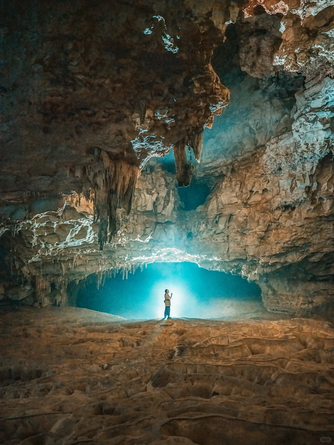 太绝了！寻到了洞中的侏罗纪｜穿越时空