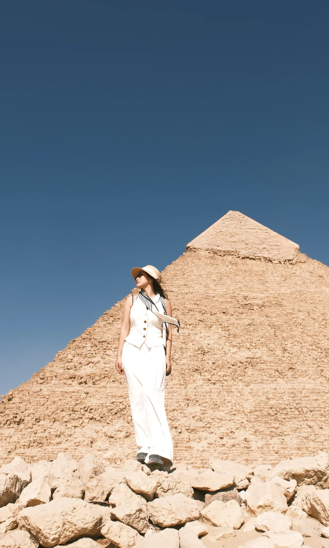 来埃及金字塔必出片