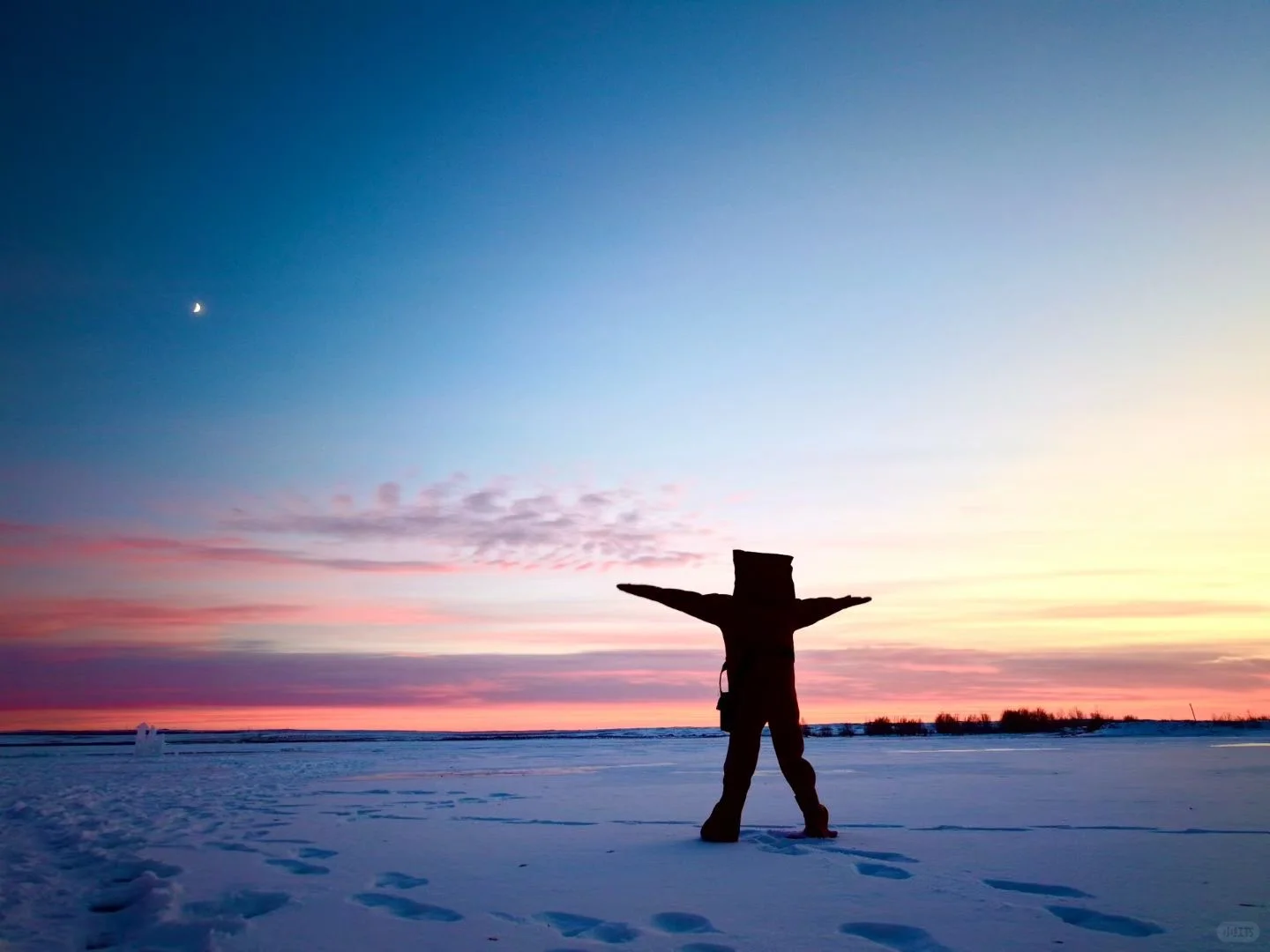 阿勒泰的浮冰玩过了