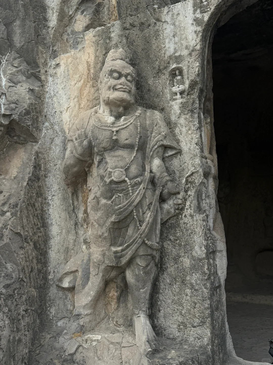 龙门石窟 一窟一世界