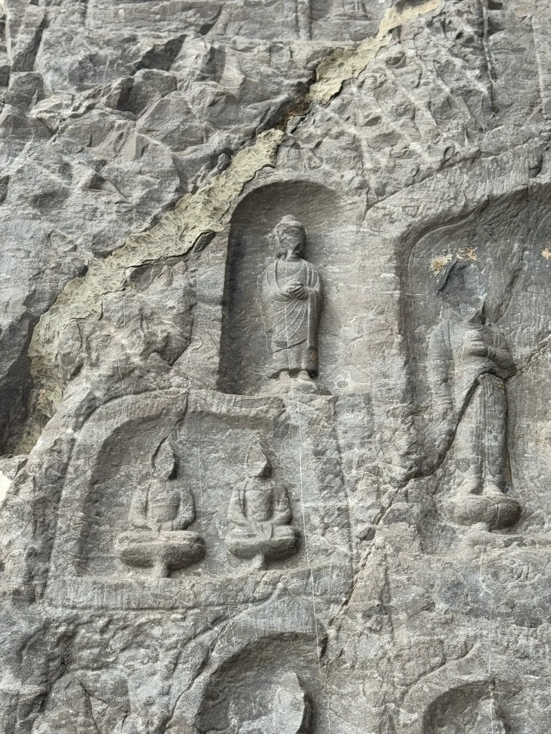 龙门石窟 一窟一世界