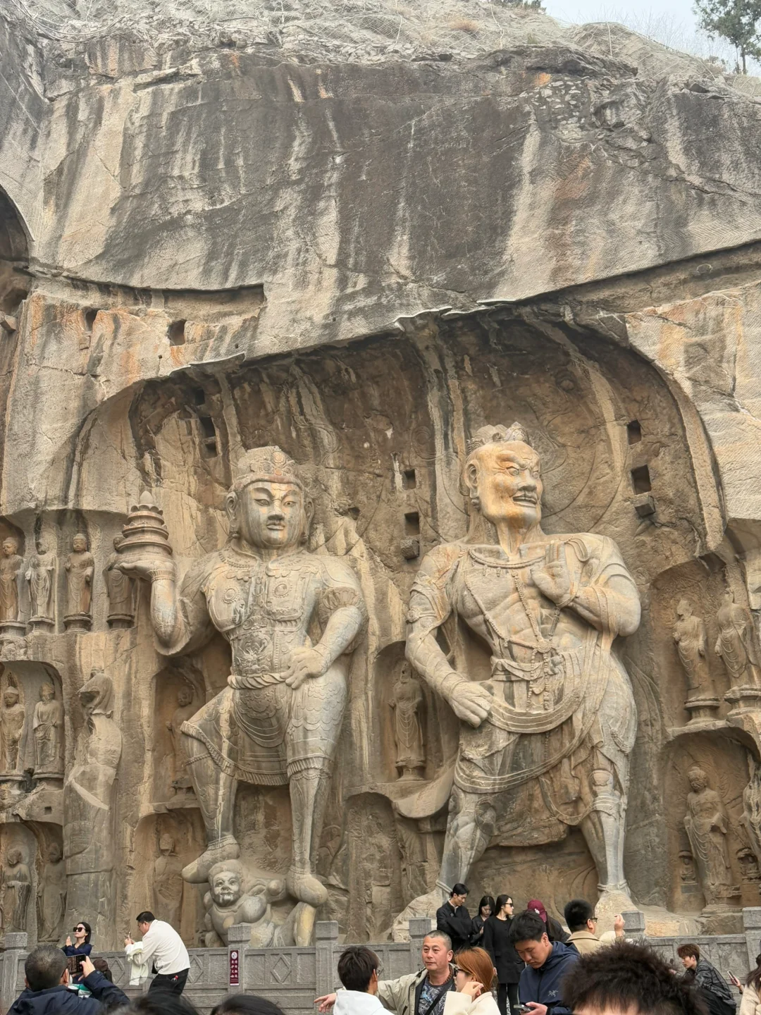 龙门石窟 一窟一世界