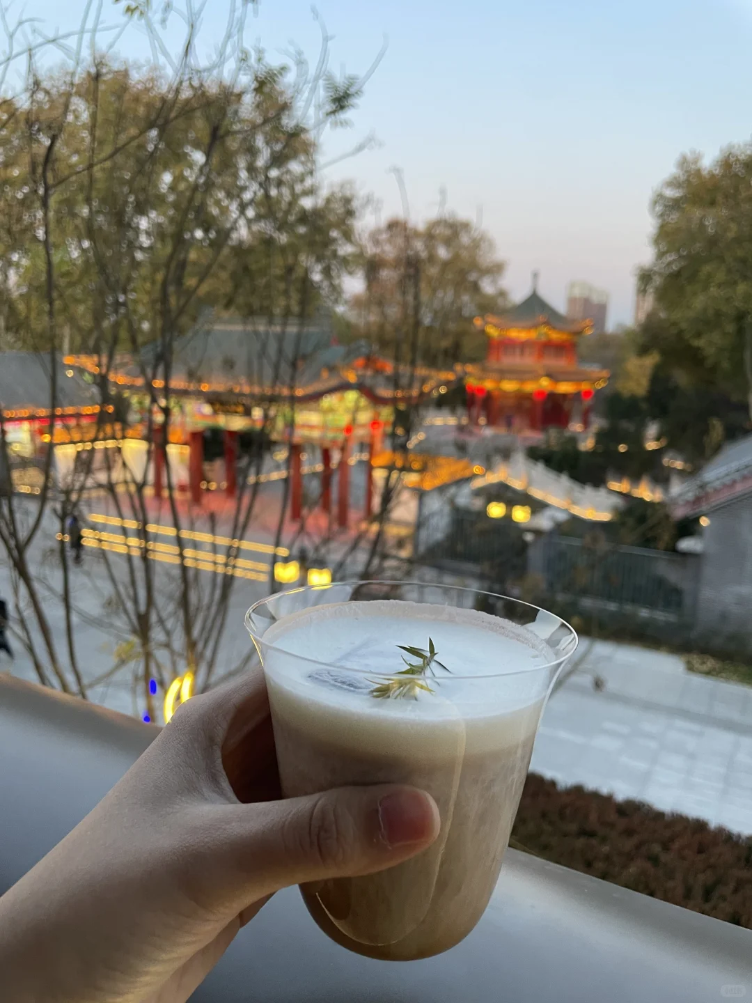 邯郸三面都是景点的咖啡店！怎么拍都有面