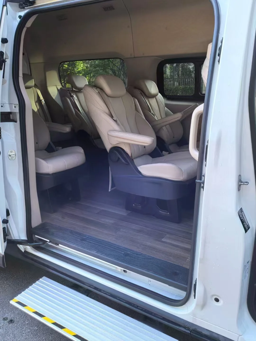 哈尔滨九座商务旅游包车