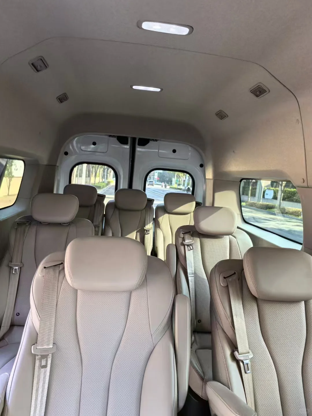 哈尔滨九座商务旅游包车