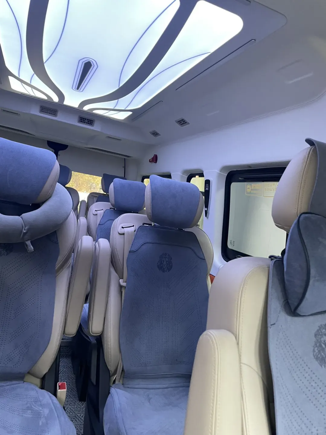 哈尔滨九座商务旅游包车