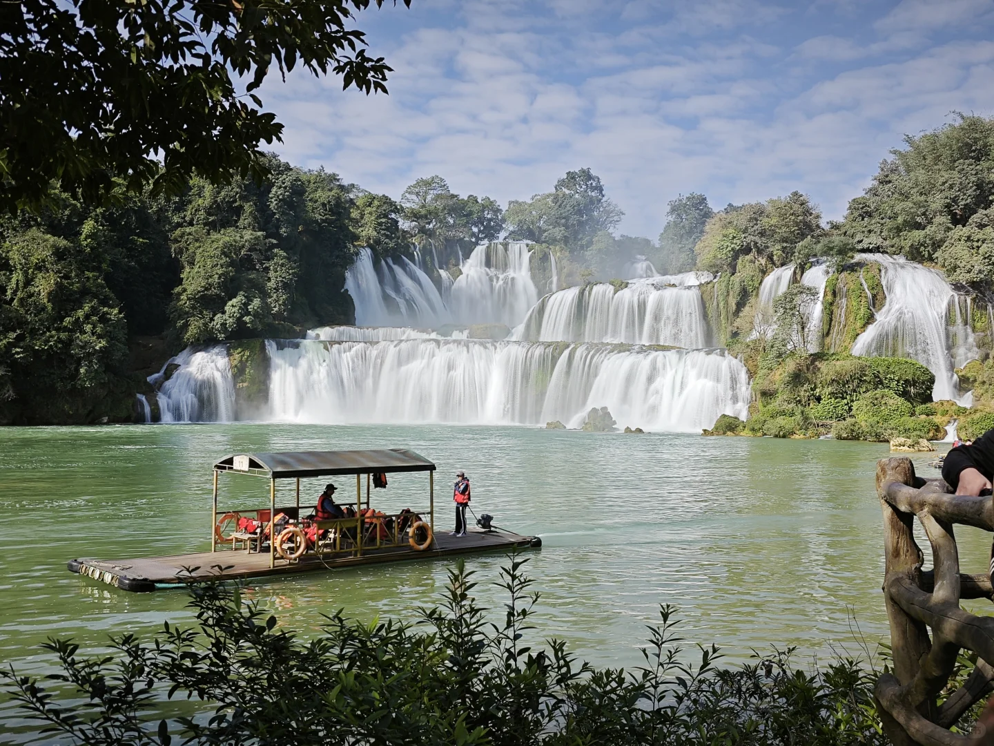 在广西边境，我被山水“没收”了语言