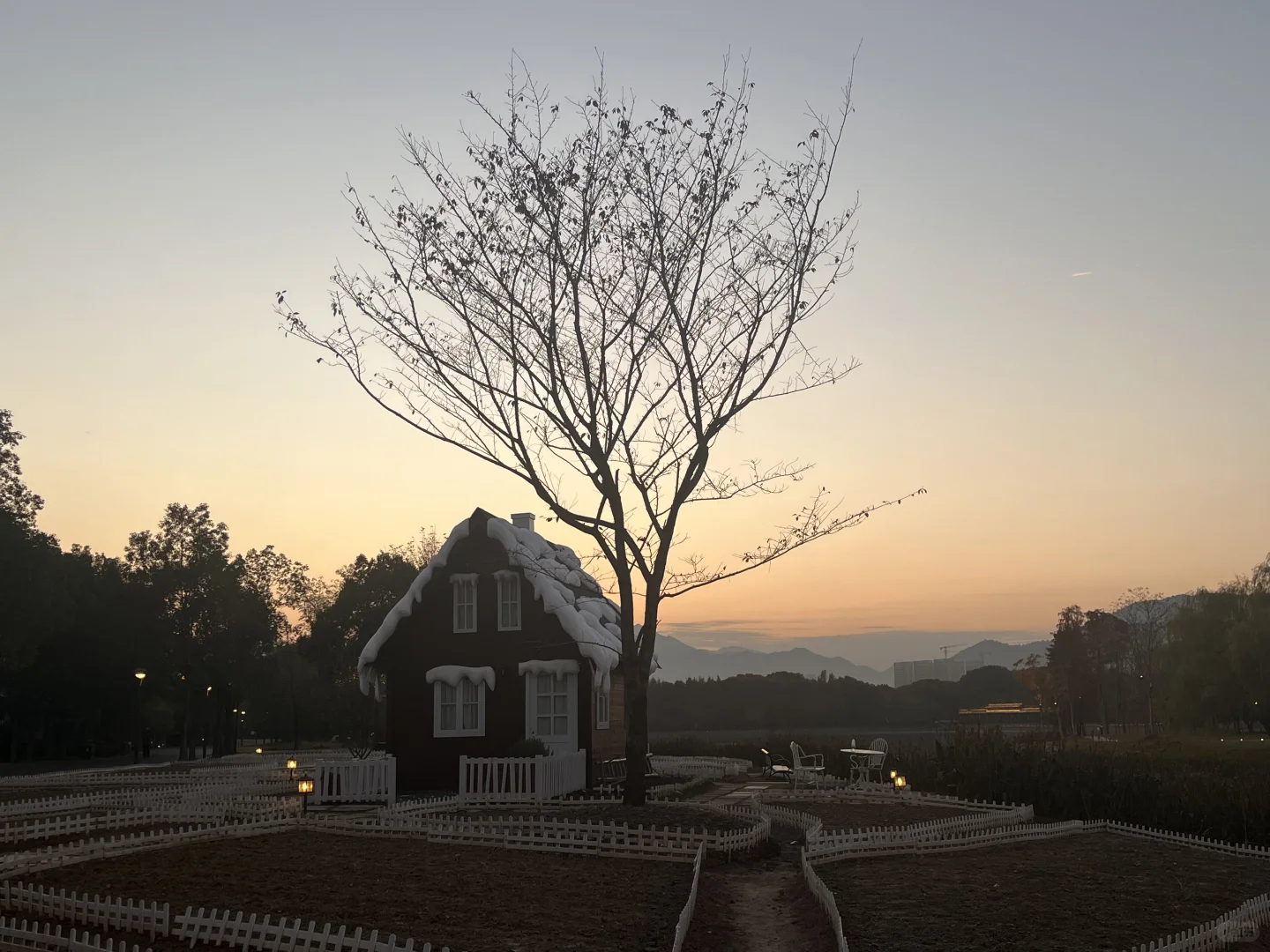 灵湖，我愿在这度过春夏秋冬🍁