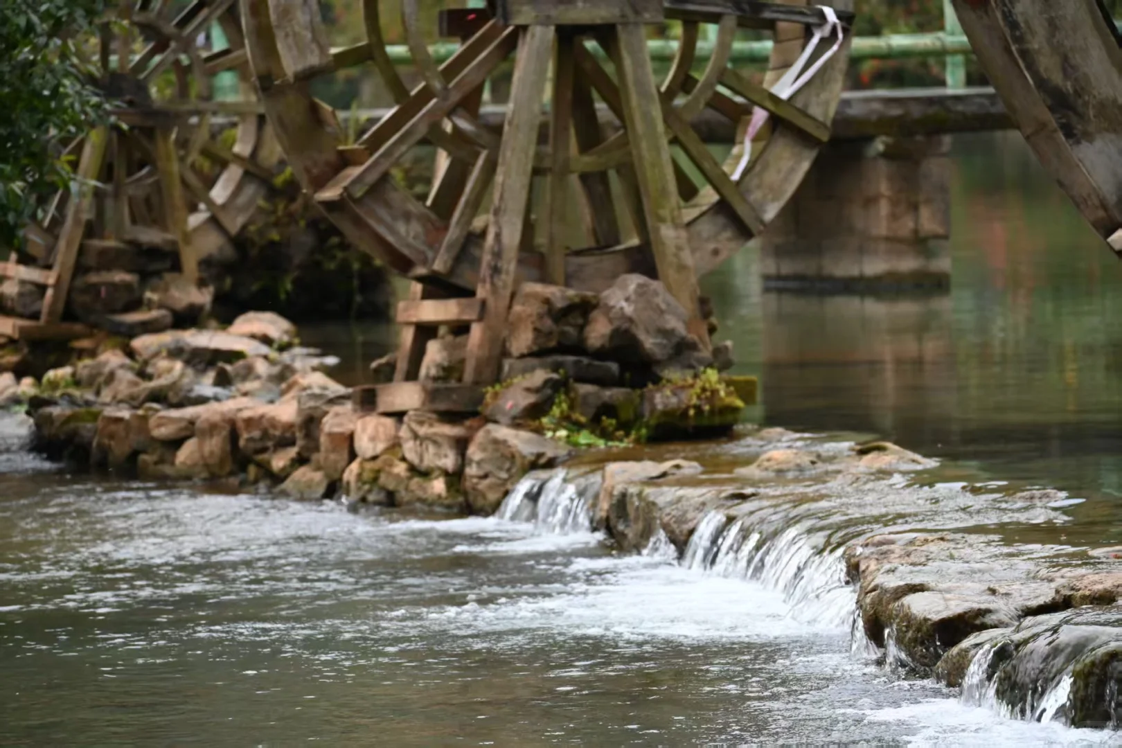 在广西边境，我被山水“没收”了语言