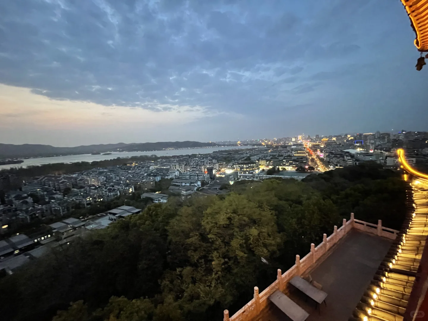 第一次来杭州一定要来城隍阁,揽杭城全景