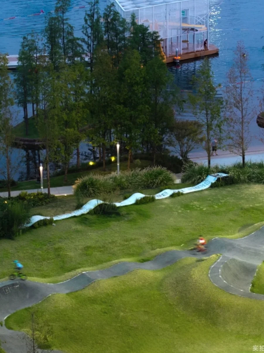 我国庆在麓湖“度假”，朋友都问我飞了哪国