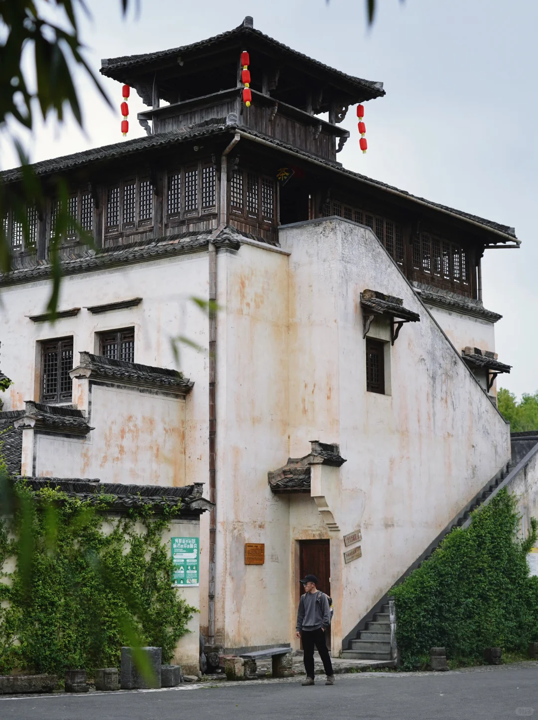 “推荐10个适合跨年过年旅行的冷门城市吧！”