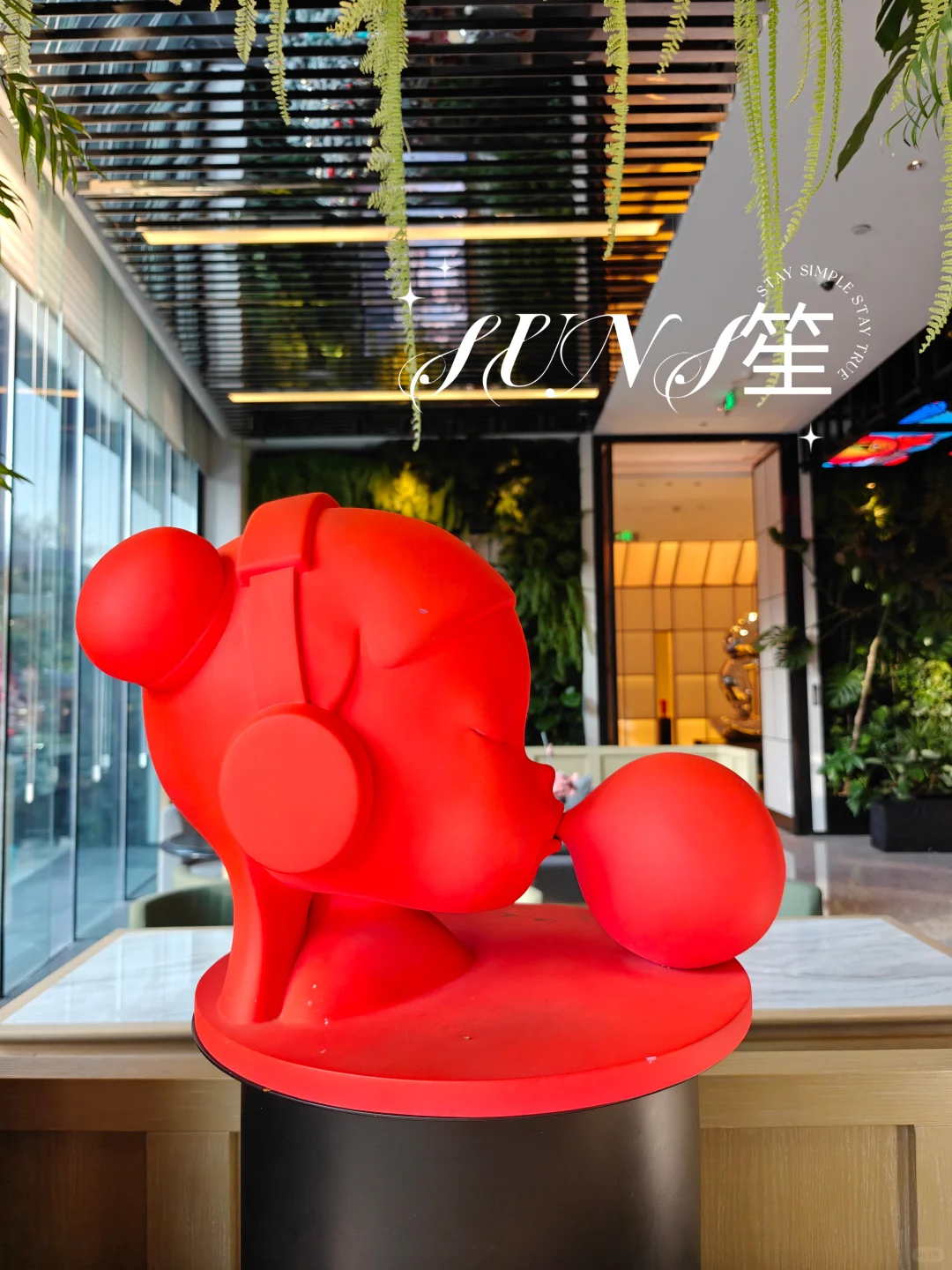 反向旅游｜带娃住进自己城市的酒店