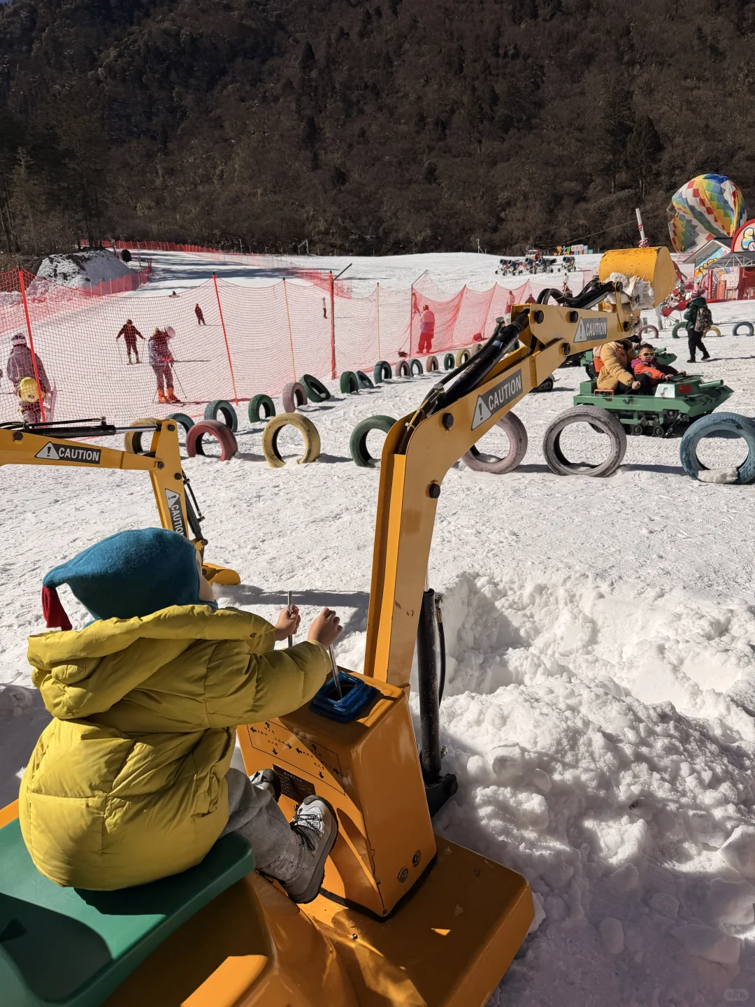 12.13羌人谷实拍！亲子滑雪、景区住宿实测