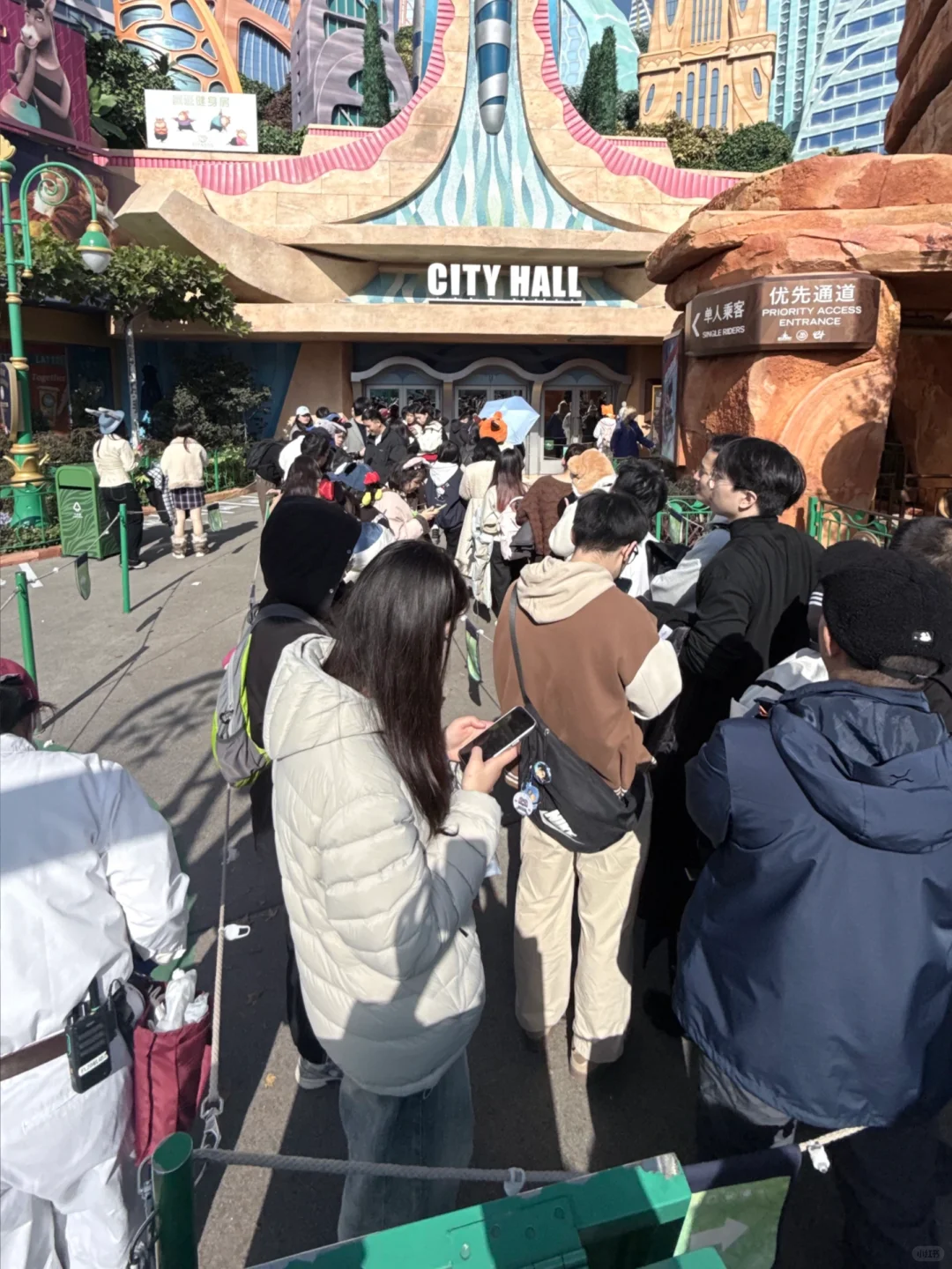 上海迪士尼项目排队小技巧（中高客流必用）