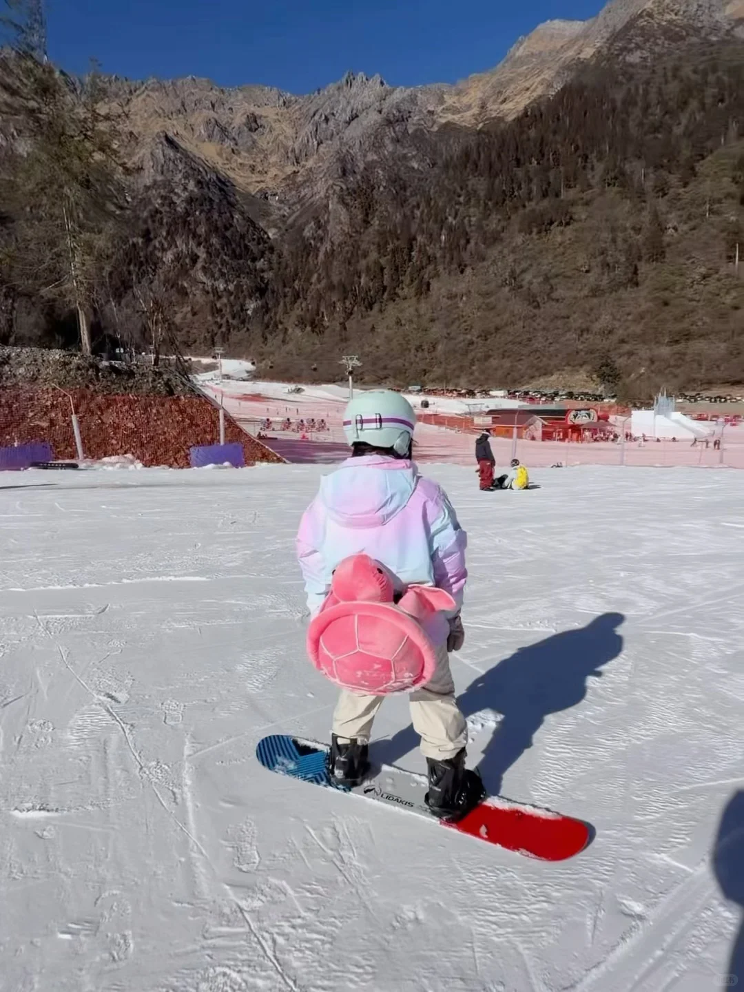 12.13羌人谷实拍！亲子滑雪、景区住宿实测
