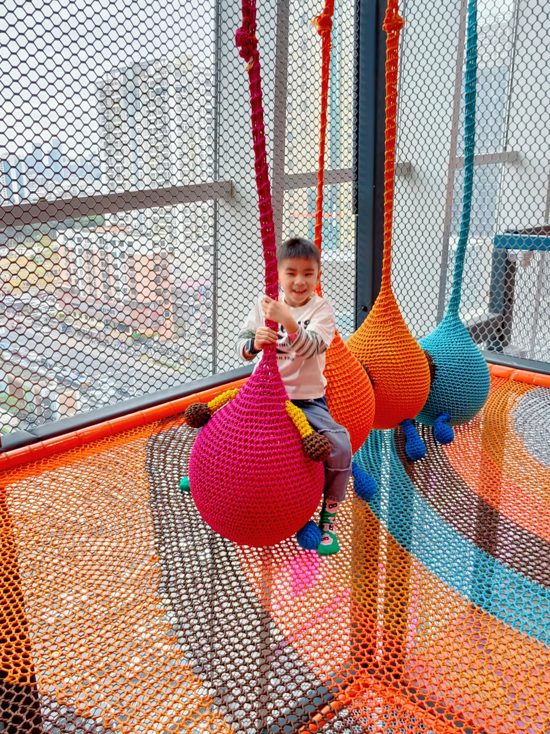 深圳圣诞太超前了❗️机械废土风乐园玩不停🤖