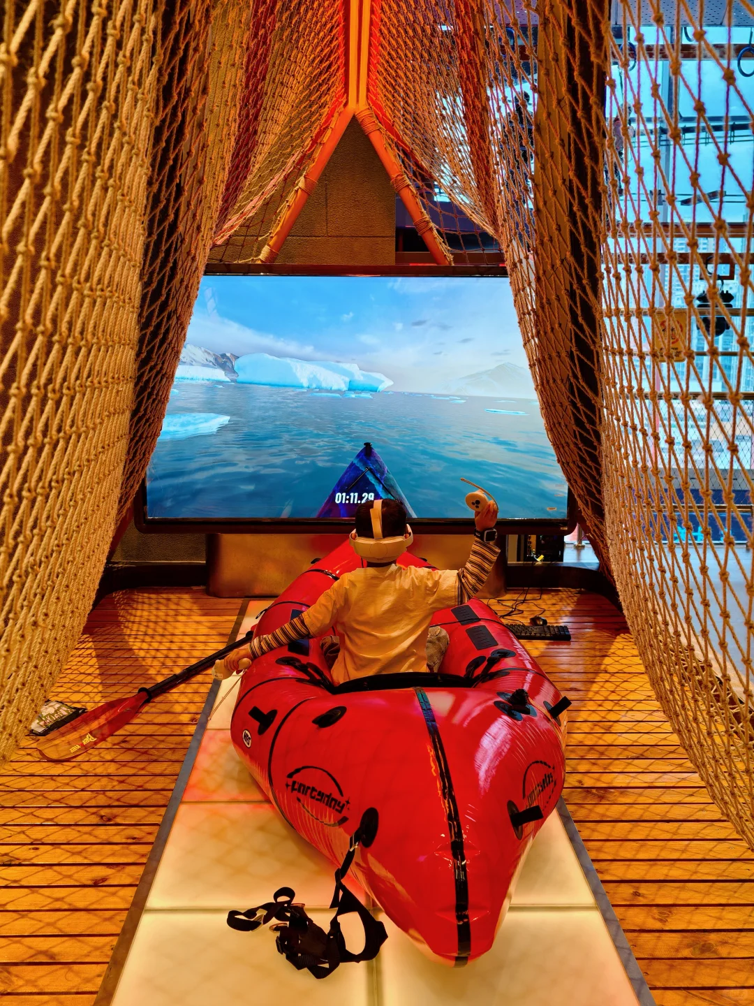 深圳圣诞太超前了❗️机械废土风乐园玩不停🤖