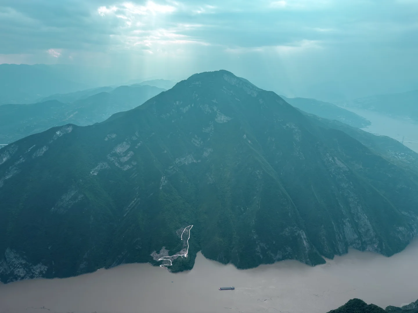 三峡之巅，确实震撼