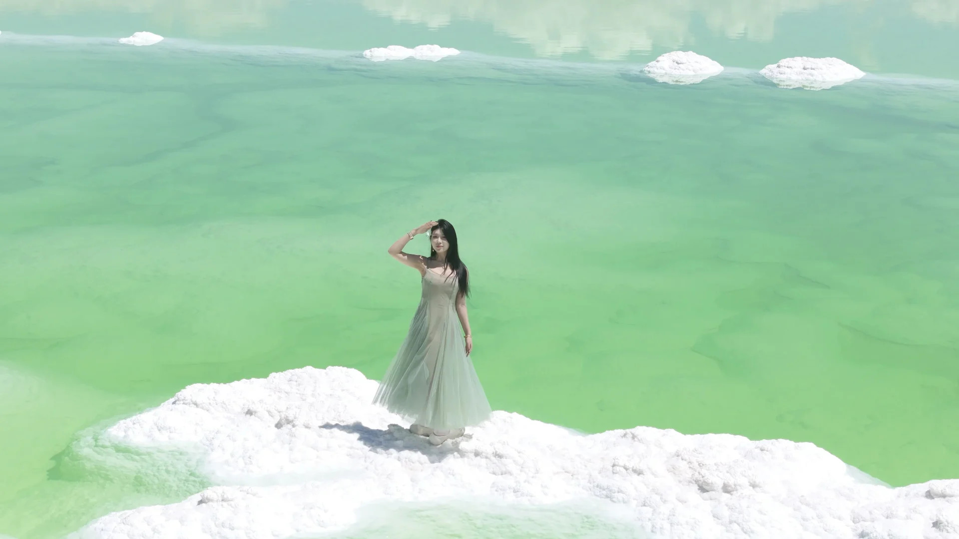 察尔汗盐湖|上帝打翻了青苹果汁🍏