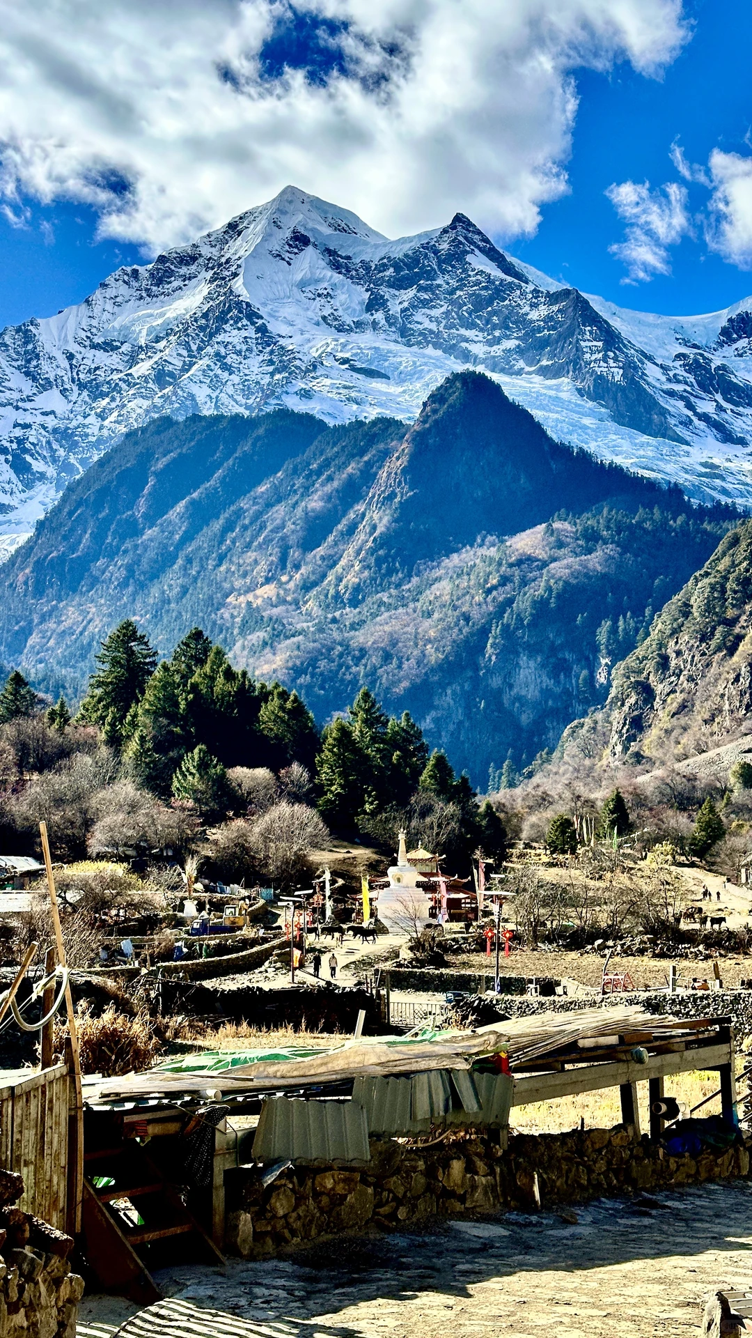 天堂在左👈……雨崩在右👉