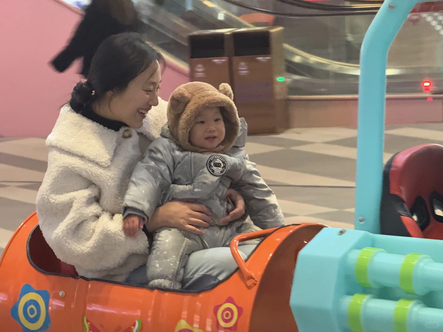 免费小火车+人造雪，娃玩到不肯回家…