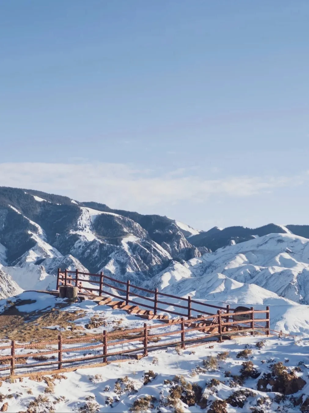雪后平山湖✔西北版 “冰雪丹霞” 美哭❄️