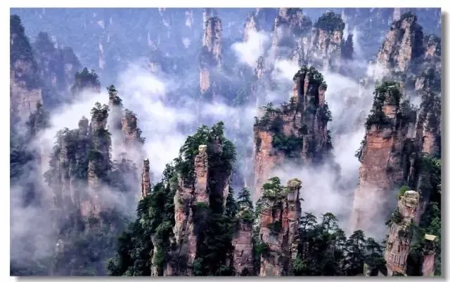 笑咪乐呵52弹\ 超实用国庆旅游攻略,人山人海要淡定,一泡尿就能搞定!