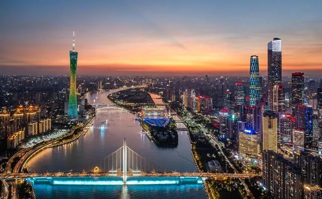 大量泰国游客涌入广东广州,打着旅游幌子不逛陈家祠不吃肠粉,为什么