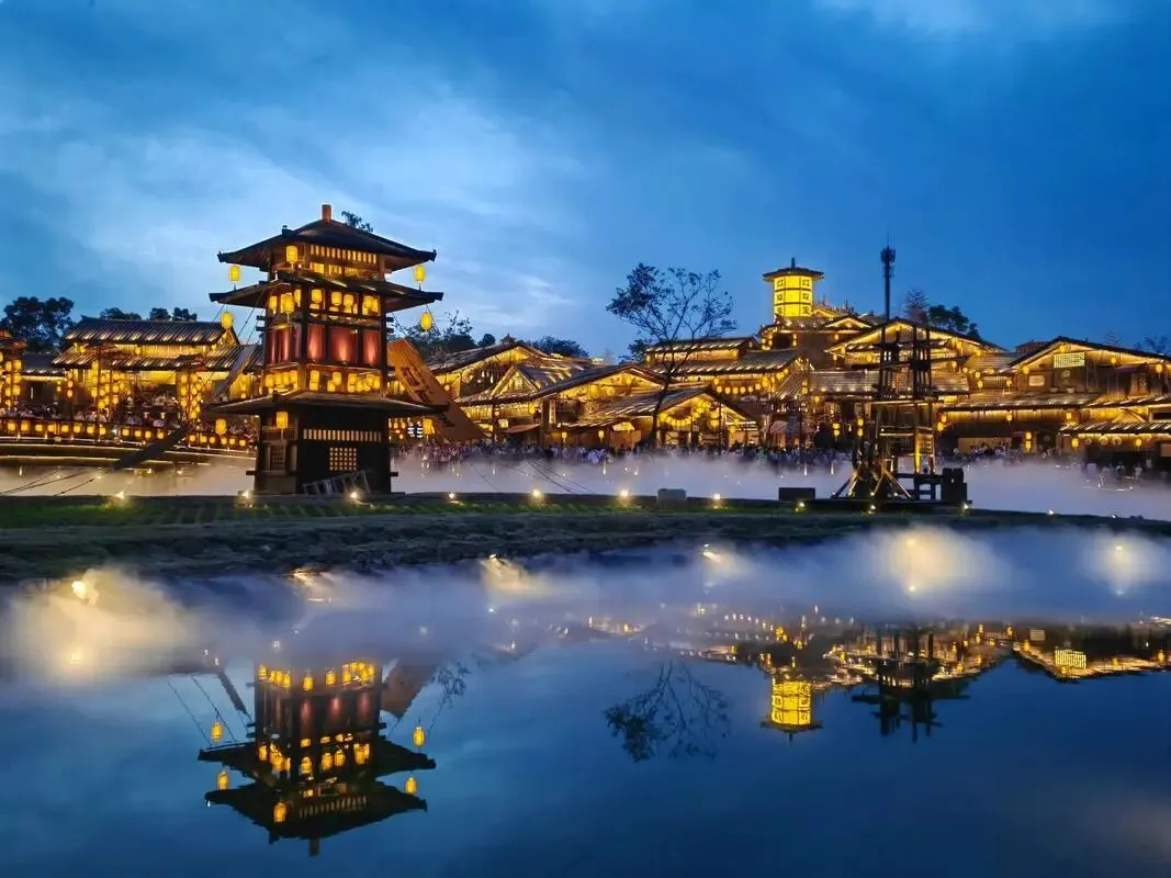 大量日本游客涌入武汉,打着旅游幌子不逛黄鹤楼不吃热干面,为什么?