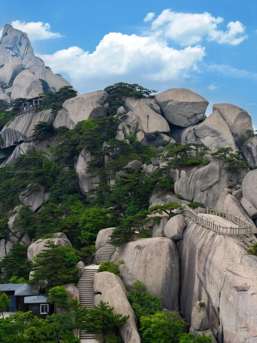 国内最傻的6个AAAAA级景区,有的吃一顿饭2元,有的都快破产,你都知道哪些?!