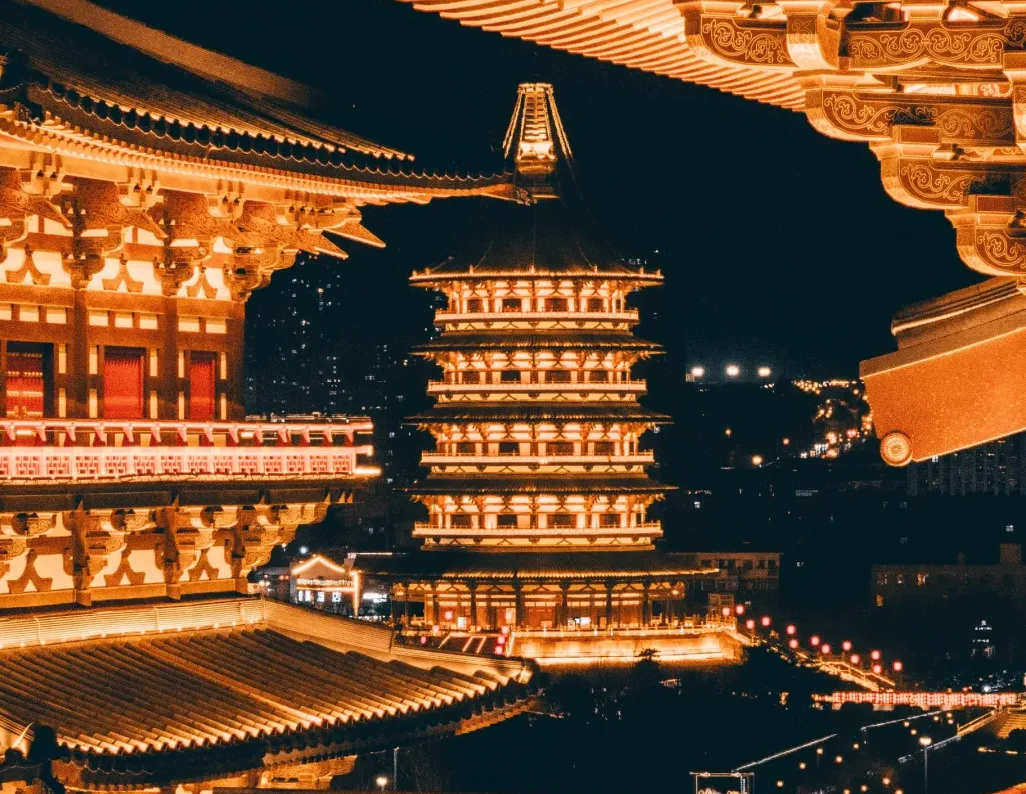 大量日本游客涌入洛阳,打着旅游幌子不逛龙门石窟不吃水席,为什么