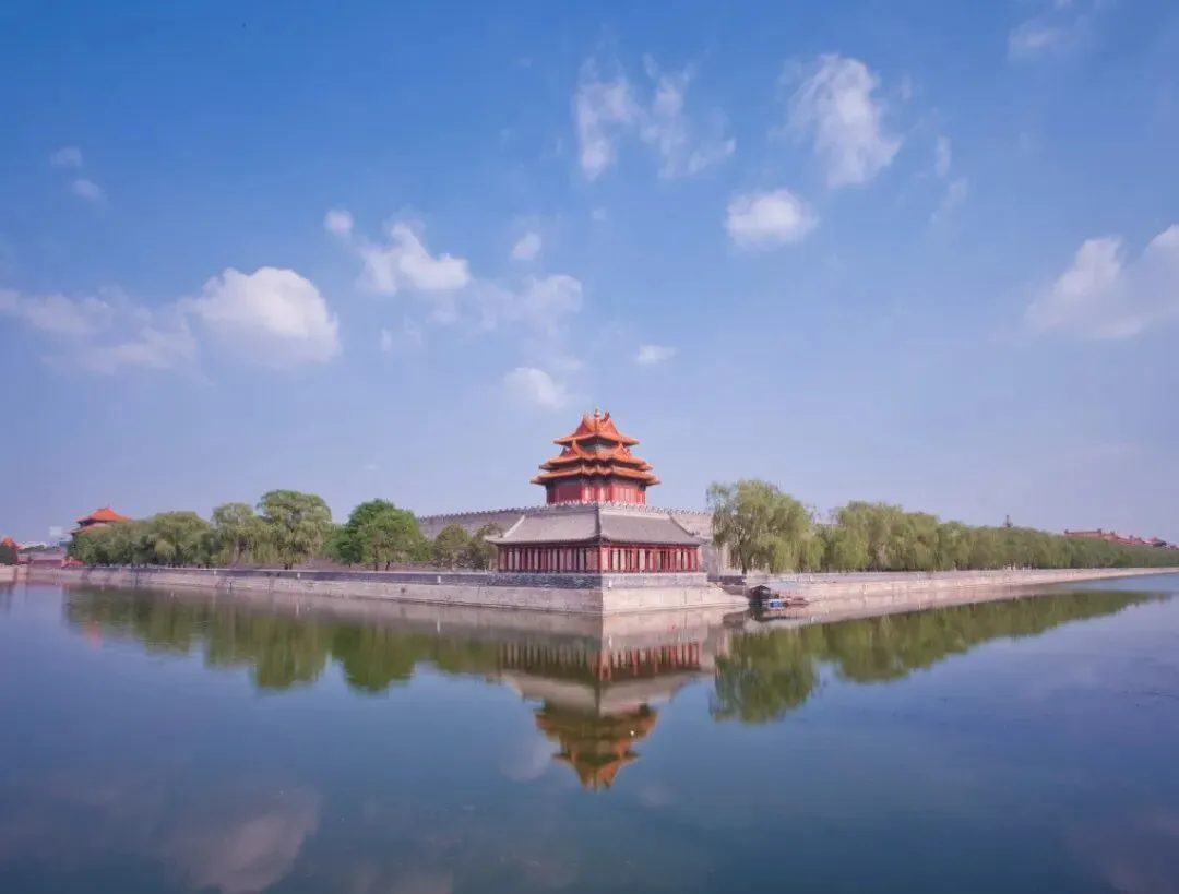 北京旅游攻略丨第一次去北京?10 大必逛地标 + 10 种地道小吃,避坑指南码住