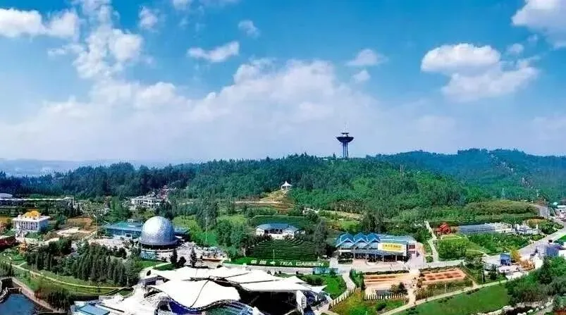 旅游攻略 | 第一次来昆明玩?十大必打卡景点+十大必吃特色美食,本地人