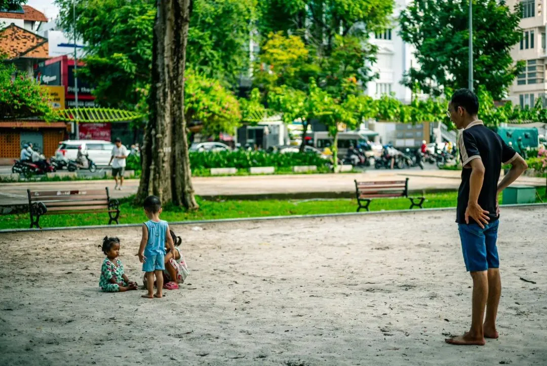 景点打卡?不如酒店沙发!孩子的旅行,终究是错付了