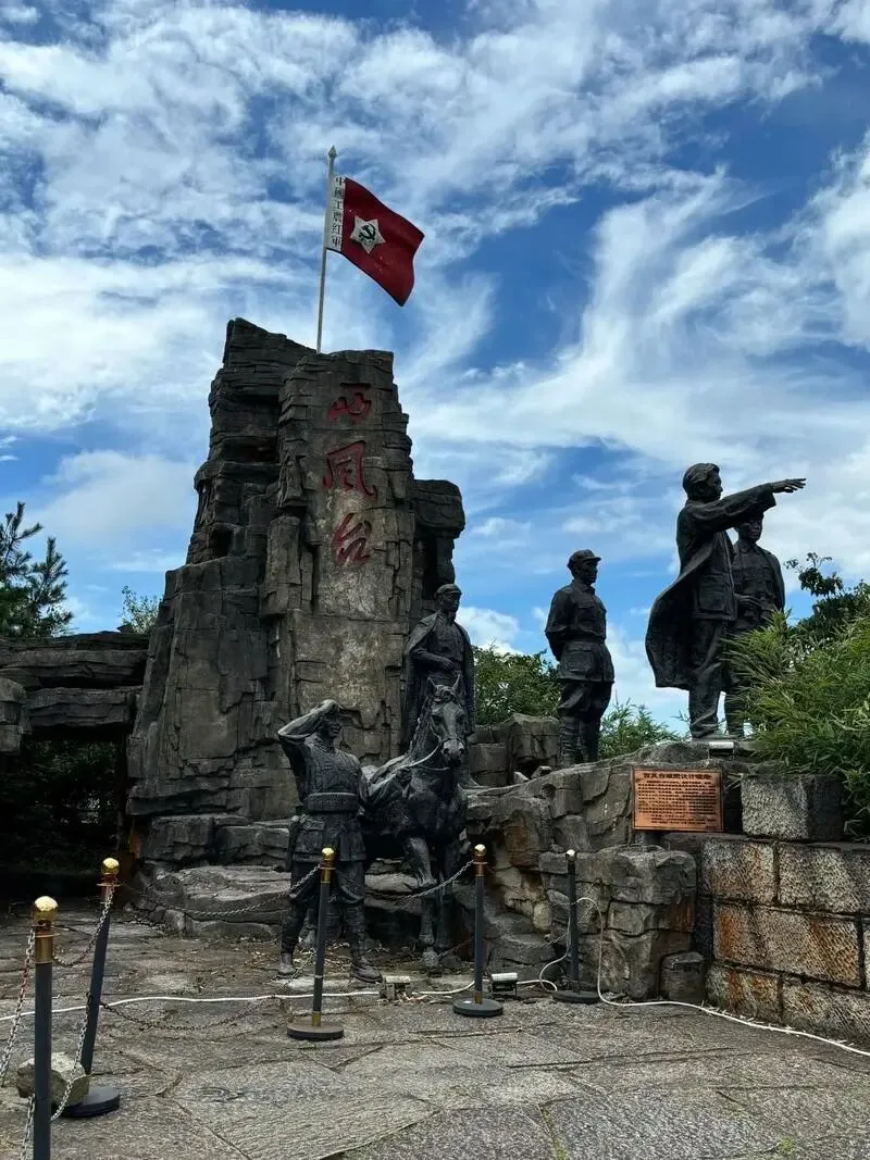 大量日本游客涌入贵州遵义,打着旅游幌子不逛遵义会议会址不吃羊肉粉,为什么