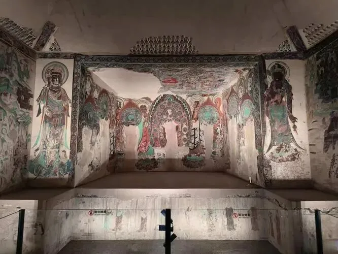 大量日本游客涌入甘肃敦煌,打着旅游幌子不逛莫高窟不吃驴肉黄面,为什么