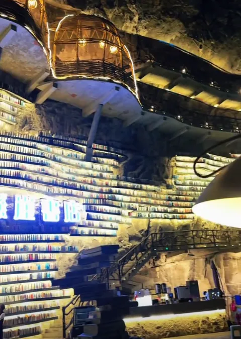 广西旅游攻略景点系列之【棉花天坑】